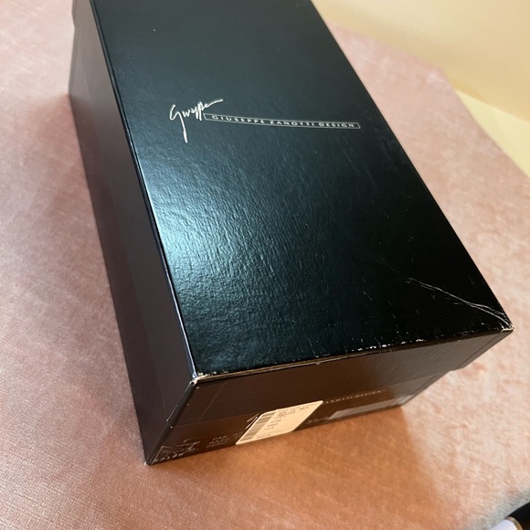 Giuseppe Zanotti Jeweled Black Heels, EU Size 37.5, US Size 7 - Picture 7 of 7